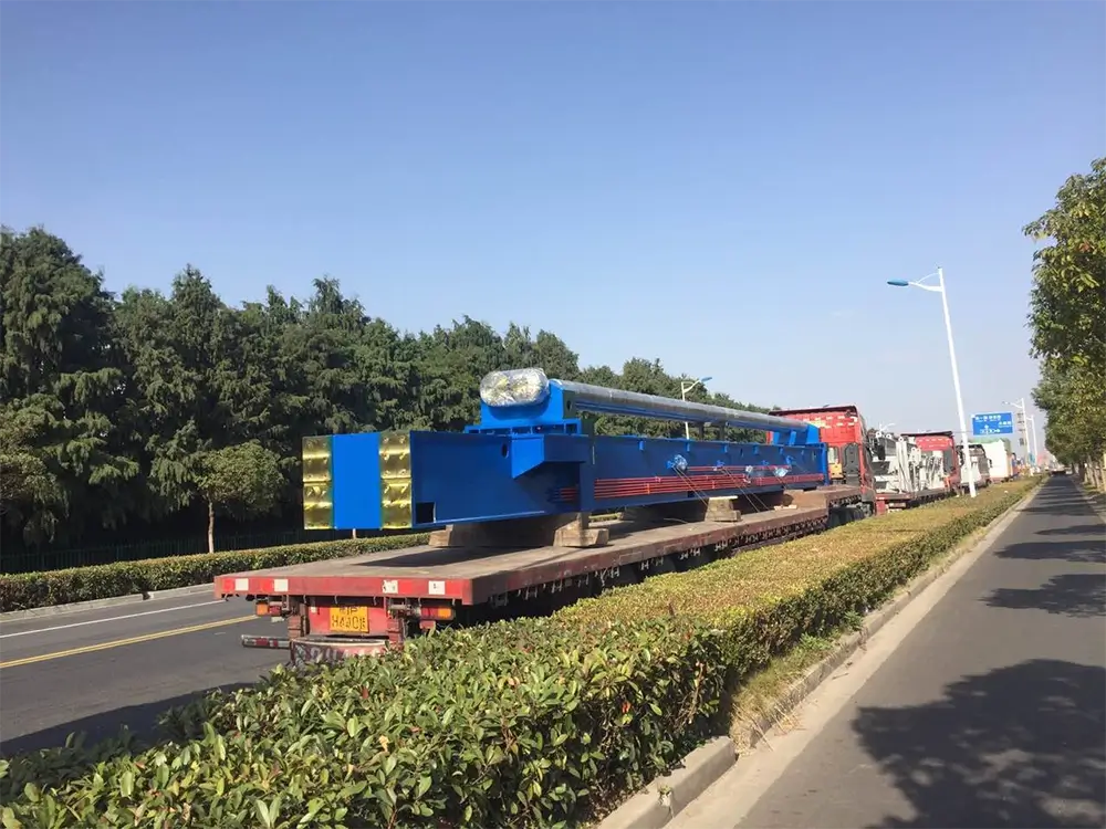 The-13-meter-special-bending-machine-for-ultra-long-oil-tank-trucks-has-been-installed-and-debugged-in Mexico-as-a-miracle-tool-for-processing-ultra-long-workpieces-03