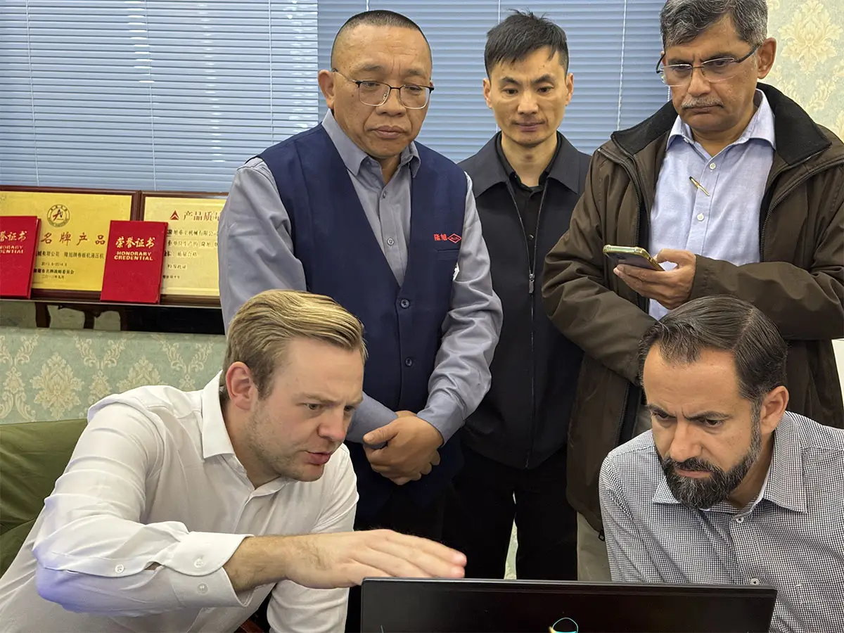 Longxu Engaging in Technical and Business Exchange with Partners