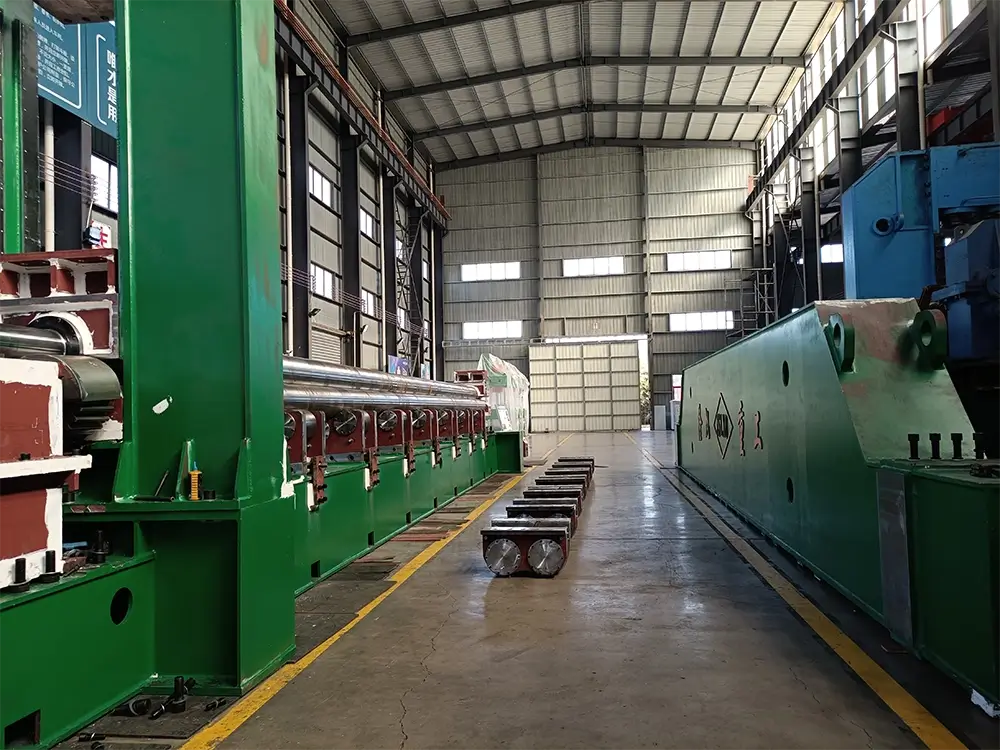 three-roll-ship-plat-bending-machine-assembling-02